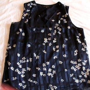 Sleeveless Banana Republic top